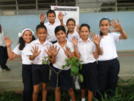 ベネズエラ　植樹活動の様子